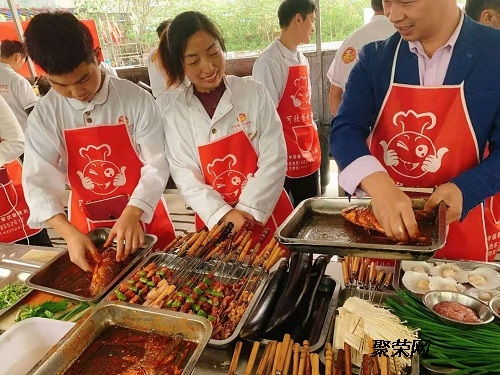 燒烤技術(shù)轉(zhuǎn)讓與一對(duì)一培訓(xùn) 開啟美味創(chuàng)業(yè)之路的專業(yè)指南
